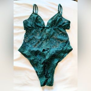 Victorias Secret Lingerie Green Lace Bodysuit Size S Open Crotch Sexy Stretch